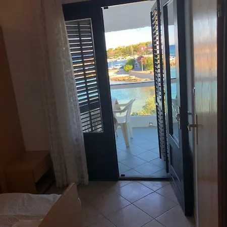 Croatia Daire Mandre